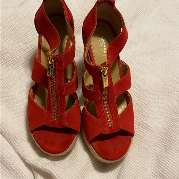 Michael Kors wedges - Picture 2 of 2